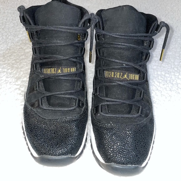 Jordan 11’s heiress black stingray woman size 6.5 - Picture 3 of 5